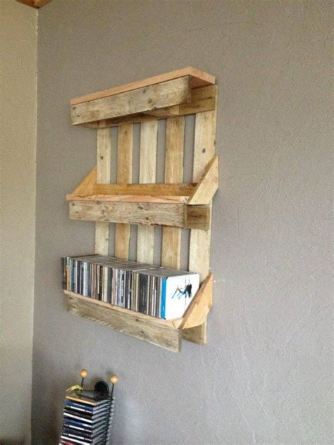 Bookshelf Out Of Pallets Easy Pallet Ideas