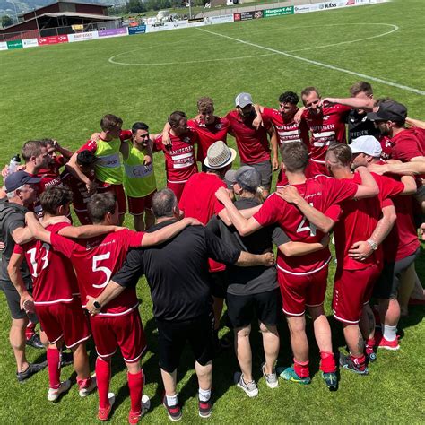 2 Liga Regional Gruppe 1 Spannung Pur Im Abstiegskampf Und In Der