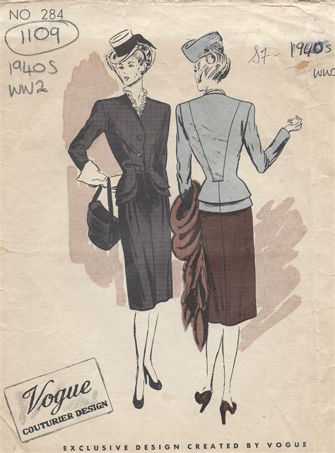 1940s WW2 Vintage VOGUE Sewing Pattern B34 SUIT JACKET SKIRT 1109