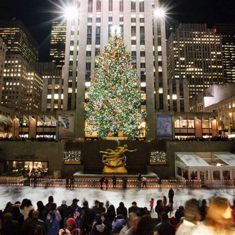 10best Places To See Holiday Lights In Nyc Nyc Christmas New York