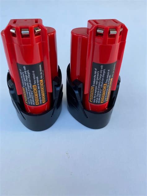 2 New Genuine Milwaukee 48 11 2401 Batteries 12 Volt M12 Red Lithium Ion Oem Ebay