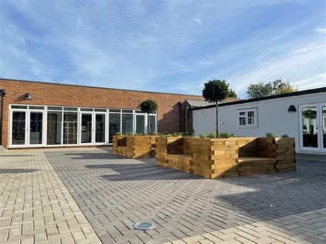 Aylesford Primary School refurbishment reaches completion - b&m