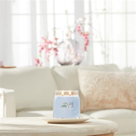 A Calm Quiet Place Wieca Rednia Yankee Candle