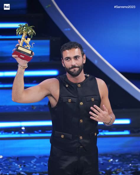 Sanremo Vince Marco Mengoni Che Dedica La Vittoria Alle Cantanti Del