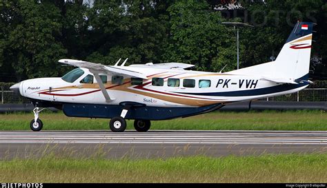 Pk Vvh Cessna B Grand Caravan Susi Air Endrow Lubis Jetphotos