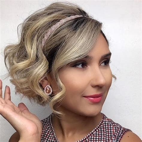 Short Blonde Hairstyle Ideas Makeup Wearables