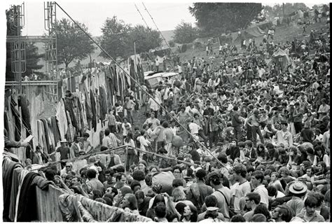 Jim Marshalls Iconic Photos From The 1969 Woodstock Festival