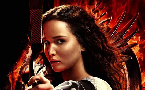 Katniss schießt scharf auf dem finalen Catching Fire Poster