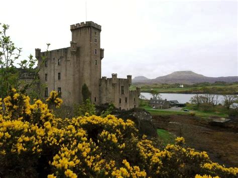 Dunvegan Castle © Gordon Brown Geograph Britain And Ireland