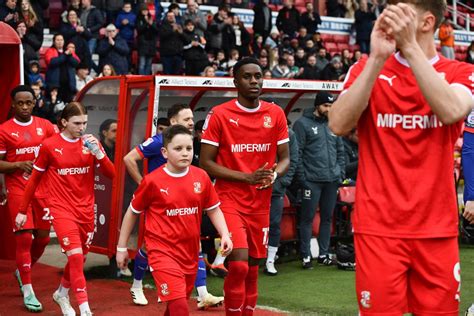 Fans Guide Swindon Town Vs Doncaster Rovers News Swindon Town