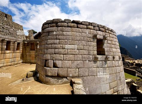 El Templo Del Sol Ruinas De La Ciudad Inca De Machu Picchu Sitio Del