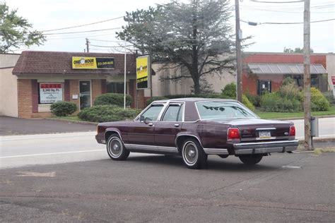 1989 Ford Crown Victoria Old Forge Motorcars Inc