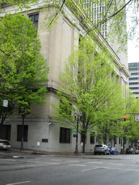 Building on History : Good News for the Multnomah County Courthouse