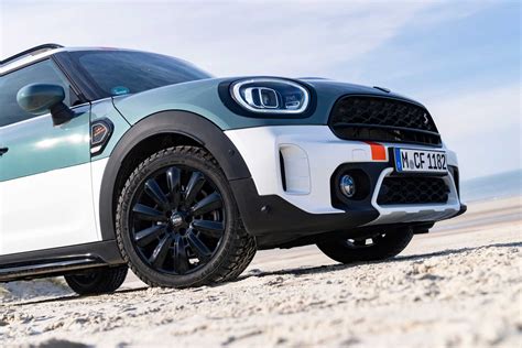 Mini Cooper S Countryman All Uncharted Edition