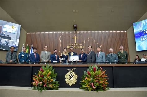 Aleam Aleam Concede T Tulo De Cidad O Do Amazonas Ao Comandante Dan