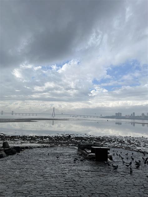 Near Hinduja Hospital Rmumbai