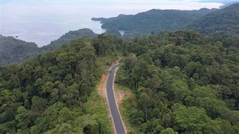 Pembangunan Jalan Trans Papua Di Papua Barat Ruas Mameh Windesi Segmen