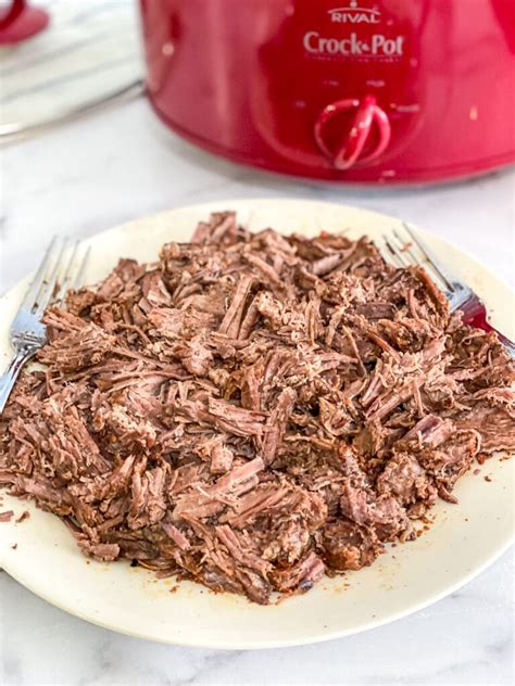 Chipotle Shredded Beef A Slow Cooker Recipe Millennial Kitchen