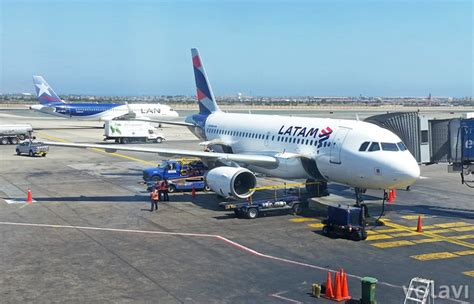 LATAM Airlines Lanza Nueva Ruta Entre Lima Y Aruba Volavi