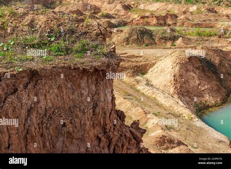 The Crumbling Side Of A Sand Quarry Stock Photo Alamy