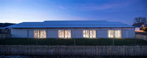 Ecole des Lucioles Une école sous le préau L Observatoire CAUE