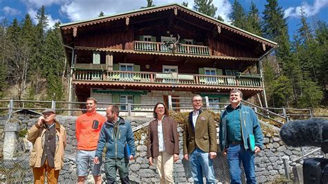 Ortstermin Am Forsthaus Valepp Auch Manuel Neuer War Da Mit Dem Rad