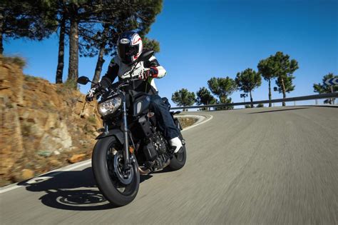 Yamaha Mt Review Yamaha Bike Reviews Devitt