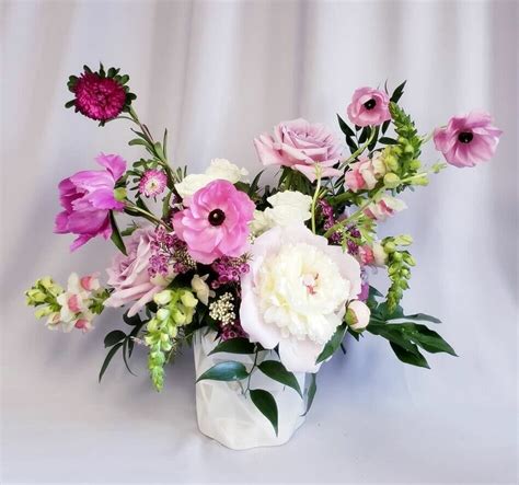 14 Best Flower Delivery Services in Durham, NC - Petal Republic