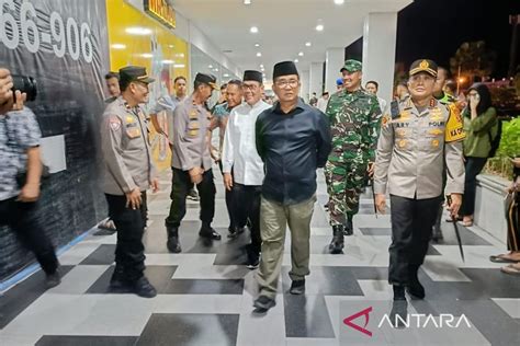 Pj Gubernur Kaltim Pantau Operasi Ketupat Malam Idul Fitri Antara News