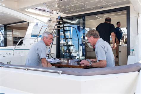 Benefits Of Working With A Professional Yacht Broker