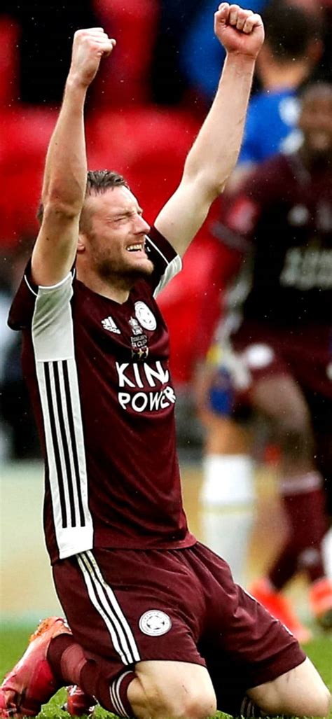 Download Jamie Vardy Maroon Celebration Wallpaper | Wallpapers.com