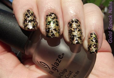 Gold Speck Nails: Gold & Black Flowers