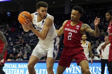 UNC Basketball Northwestern Transfer Pete Nance Is The New Hot Name In