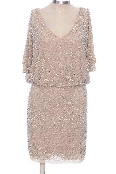 Vestido Enterizo Color Beige Xscape Closeando