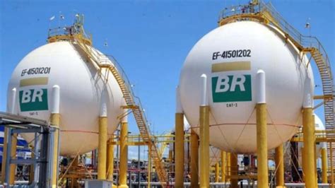 Petrobras PETR4 bate recorde de produção em 2022 e cumpre as metas