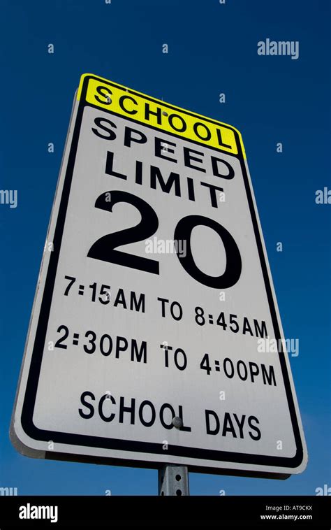 20 Mph School Zone Speed Limit Sign Stock Photo Alamy