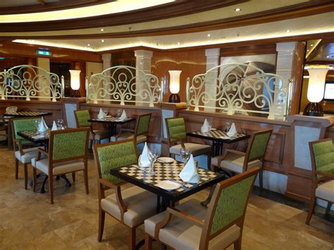 Regal Princess Cruise Ship Dining and Cuisine