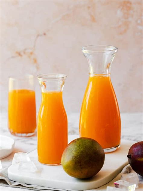 10 Easy Healthy Breakfast Juices {Homemade} - Baking Ginger