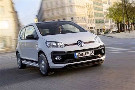 Volkswagen’s Smallest Hot Hatchback Priced At EUR 16,975 - autoevolution