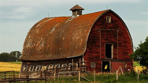 Why Are Barns Painted Red Iocchelli Fine Art Photography