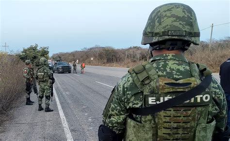 Ej Rcito Mexicano Decomisa Armas En Una Brecha De Tamaulipas