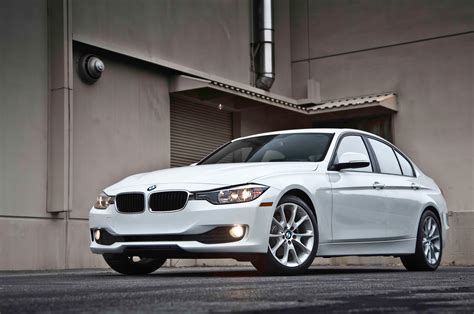 2013 Bmw F30 320i Test Drive By Motortrend Autoevolution