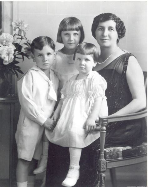 Matilda Rausch Dodge Wilson With Her Children Danny Frances And Anna