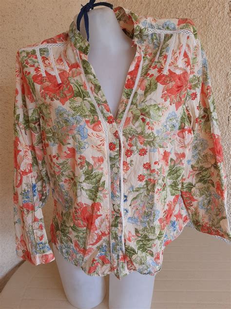 Bandolino Floral Top Womens Fashion Tops Blouses On Carousell