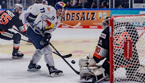 Del Red Bull M Nchen Siegt Weiter Eisb Ren Berlin Tief Im Abstiegskampf