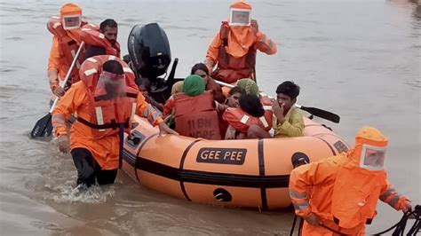 Up Rains Flood Caused By Heavy Rains In Up Caused Havoc 47 Teams Of Ndrf Sdrf And Pac Deployed