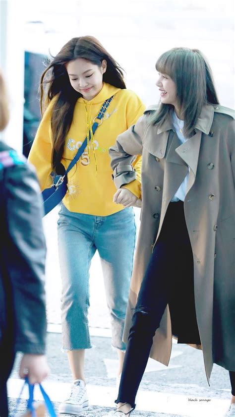 Blackpink Jennie And Lisa 190409 Incheon Airport To Thailand คนดัง