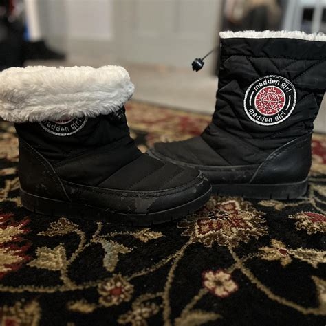 Steve Madden Winter Boots Size 85 Some Damage Shown Depop