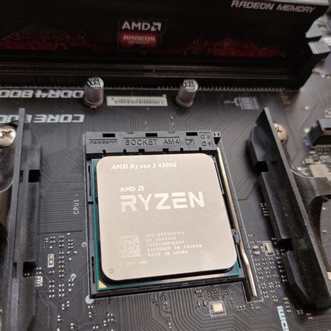 Антикризисный процессор. Обзор процессора AMD Ryzen 3 4300G /Ryzen 3 ...