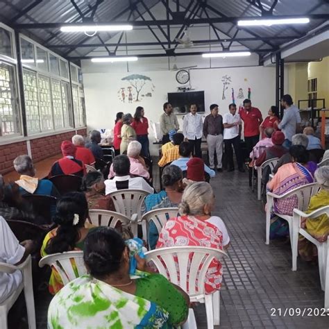 Csr Food Distribution At Old Age Home Svamitva